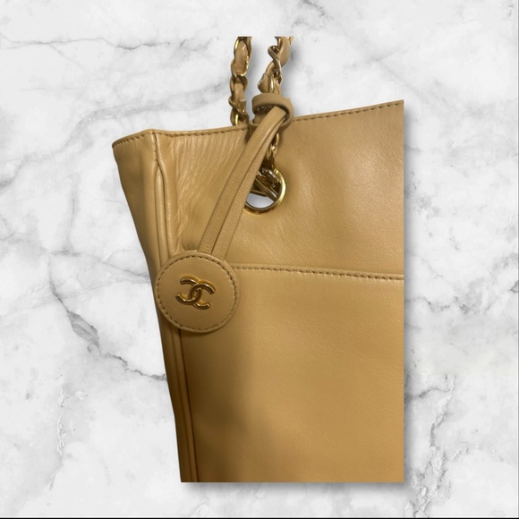 CHANEL SHOULDER BAG VINTAGE WITH HOLOGRAM INTACT. REPAINTED. - Picture 3 of 5